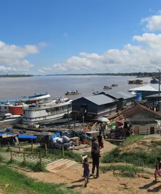 Lebensader Amazonas im Dreiländer-Eck